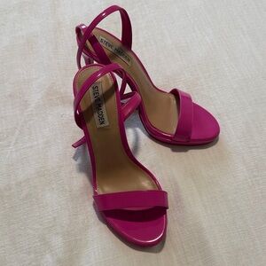 Steve Madden Fuchsia Strappy Heels